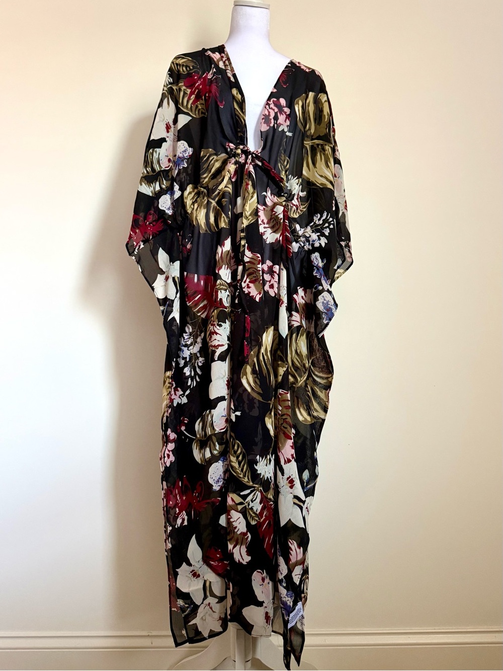 Walter Baker Black Floral Tie-Front caftan one size new